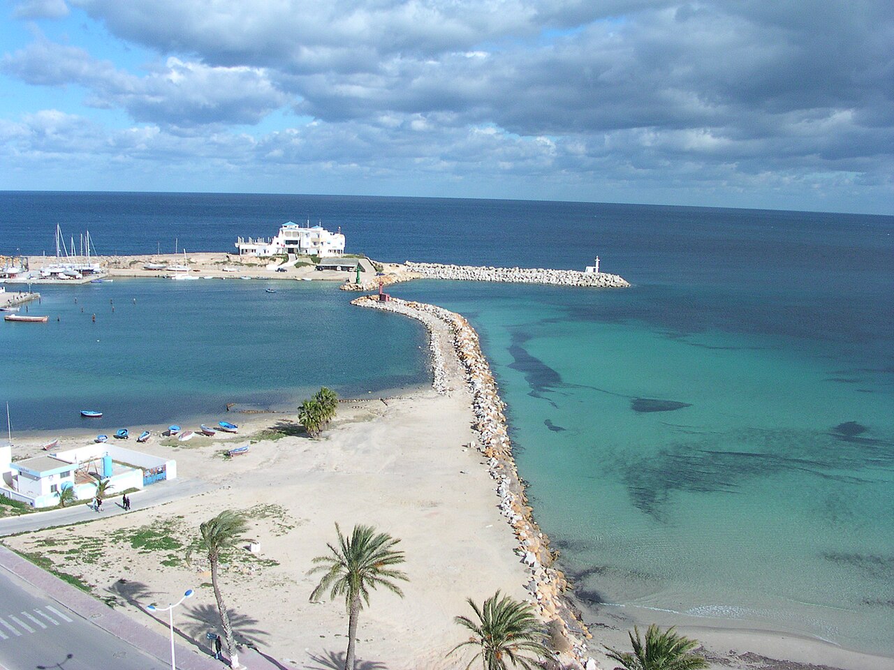 Location de bateau à Monastir - port et bateaux